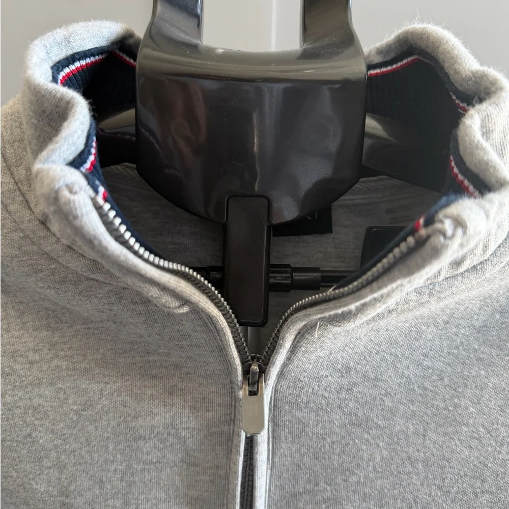Tahari Women's Gray Zip-Up Top - Picture 2 of 8